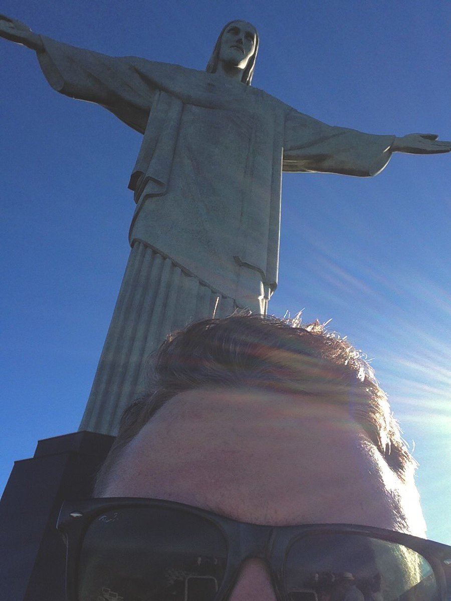 supescoot's tweet photo. Eu quero uma cerveja https://t.co/KsScDxjHXB