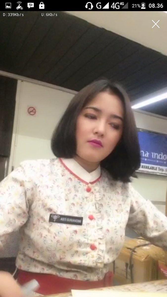 goblek88's tweet photo. Mantappp karyawan @SriwijayaAir kerja sambil full nge@BIGOLIVEapp https://t.co/B6MwxX5yew