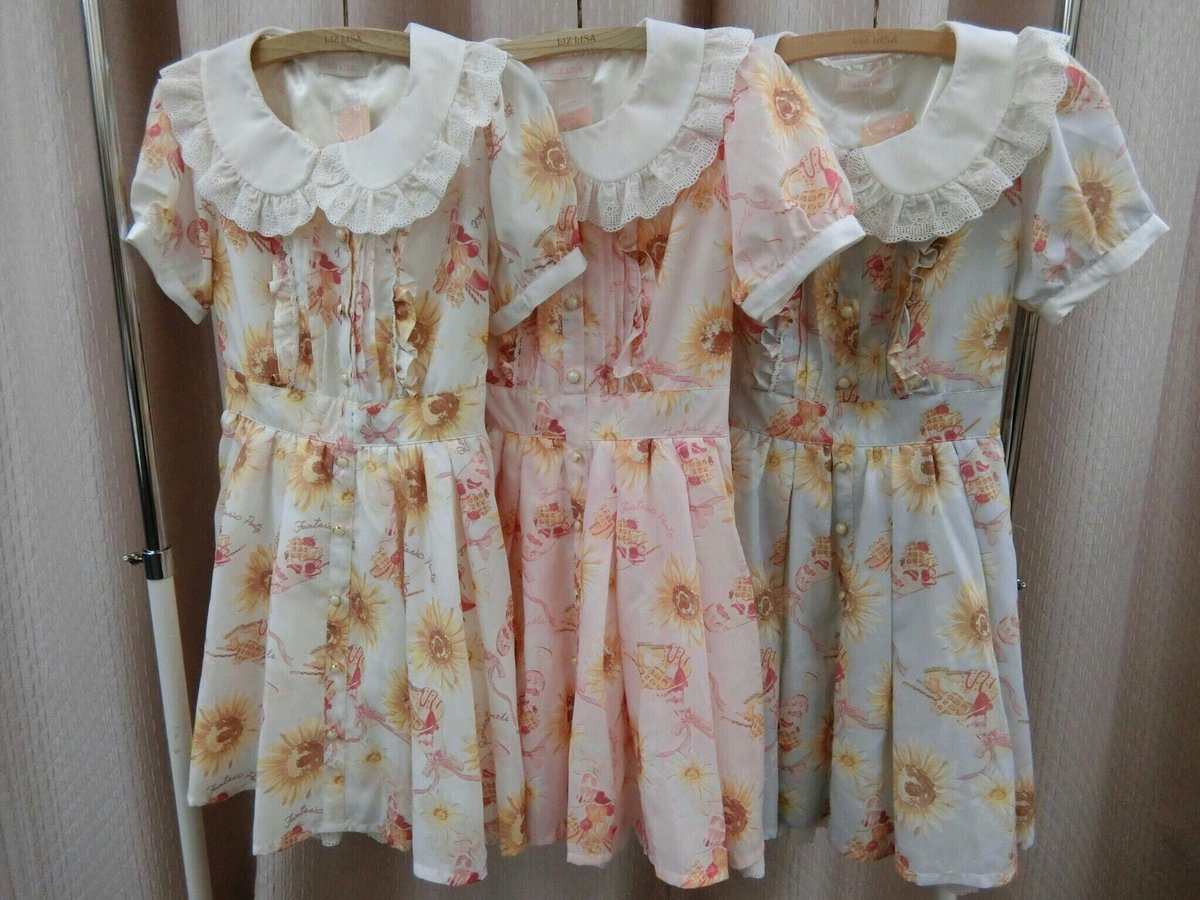 ?本日再入荷?】 大人気のヒマワリ×パフェ柄の ・ワンピース 