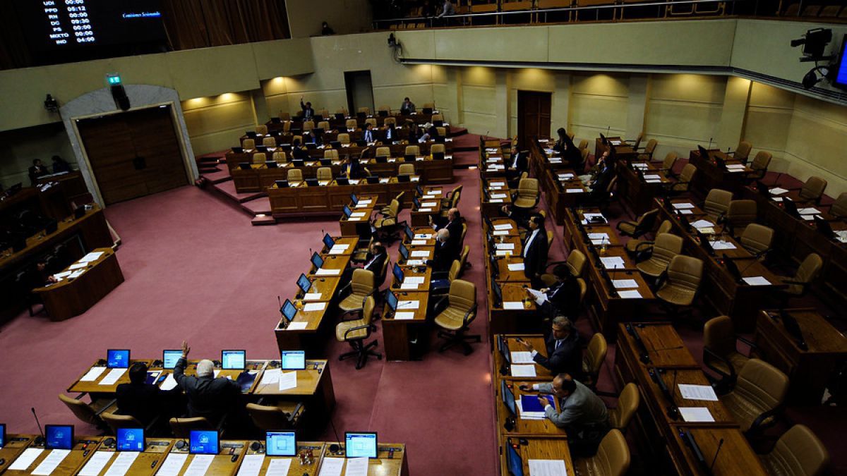 Congreso despacha proyecto que establece penas de cárcel para casos de colusión » bit.ly/29j9sMi