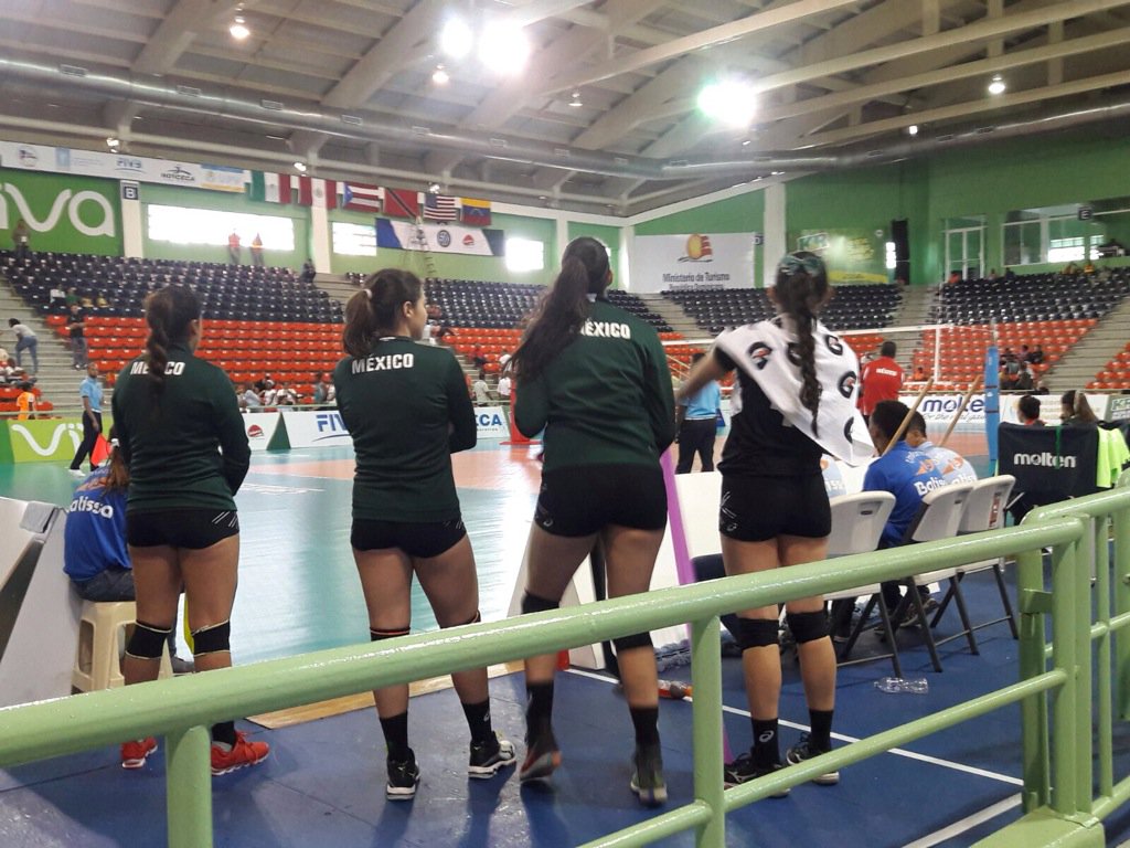 Franja20's tweet photo. La selección de voleibol femenil de México no clasificó a semifinales en el Panamericano de República Dominicana https://t.co/0isC0R0pC2