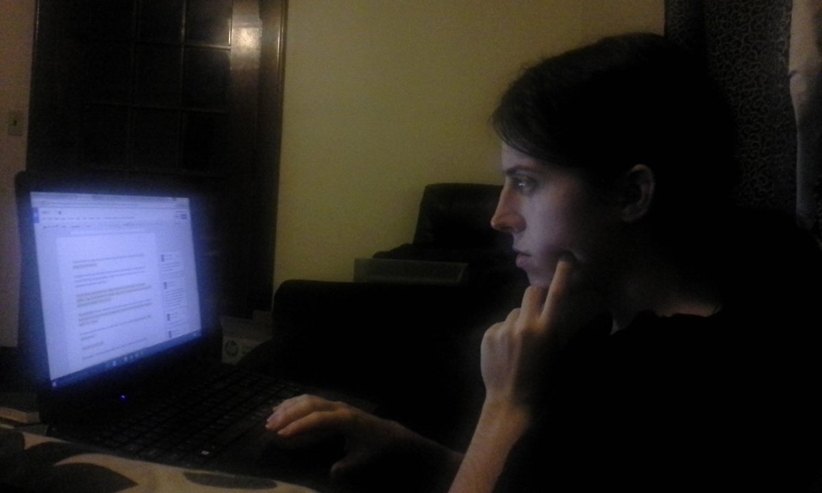JaneenIppolito's tweet photo. Fierce concentration face! #amediting #amwriting #bloodmercy https://t.co/56SBGyLtWj
