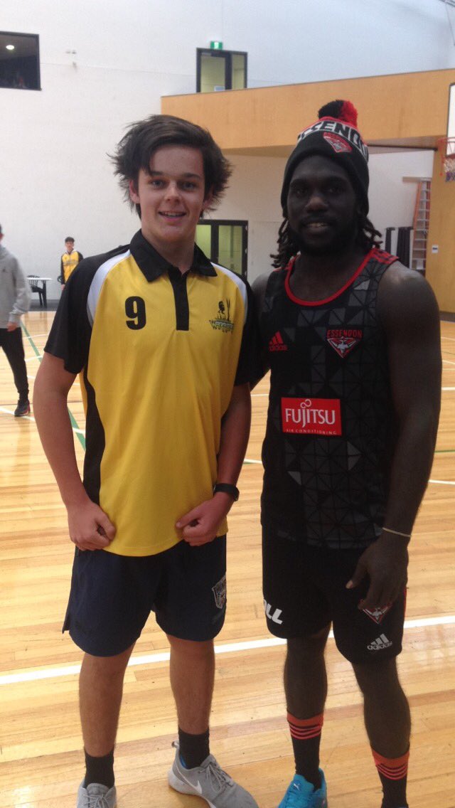 Walshyy7's tweet photo. Meeting Tippa 😍💦 https://t.co/AB1SItpnrO