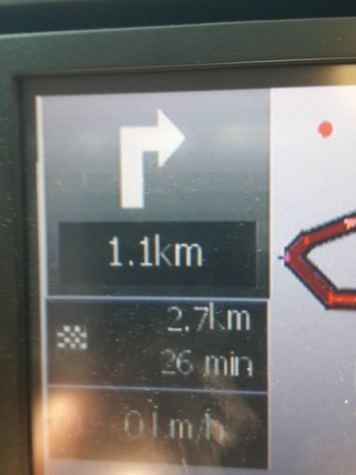 10.00: RT <a href="/tomiyoma/">tomiyoma</a>: Antrian pertigaan Kadungora Garut dari Cijapati sejauh 1,1 km #Mudik2016