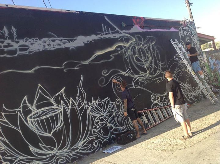 Int_Images_Hub's tweet photo. #Namelessclothing #TonyLavorin #Glyphics #fizix #AlexFizix #Merrow #RubyRoom SD,CA [960 by 717] https://t.co/zGh2ZvMcvv