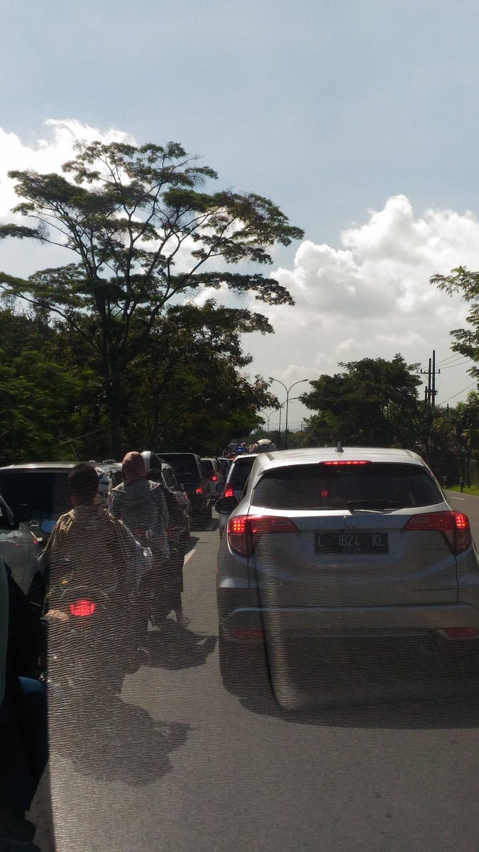 Macetnya purwodadi arah pandaan pk 10:02 <a href="/e100ss/">Radio Suara Surabaya</a>