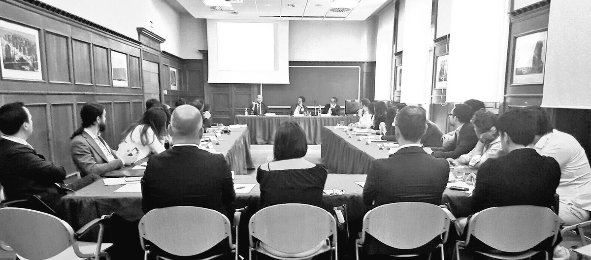 Lobbying e complessità processi decisionali ad #Altascuola2016 <a href="/BelGio77/">Giorgio Bellucci</a> <a href="/GIConfindustria/">GI Confindustria</a> <a href="/UniLUISS/">Luiss Guido Carli</a> <a href="/LuigiSerra2/">Luigi Serra</a>