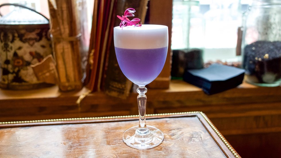 StylistMagazine's tweet photo. Gin, wonderful gin: all the best ways to get your juniper on https://t.co/3nQB1vF9Cc https://t.co/2GvCGu8fgg