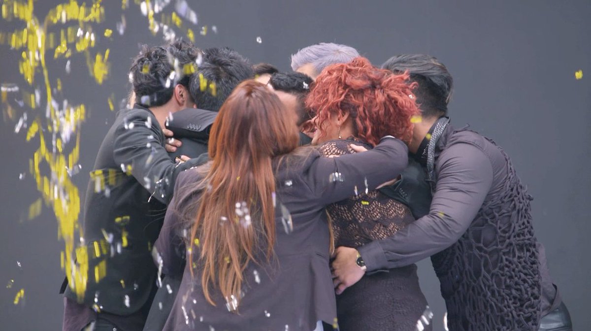 EstiloDF's tweet photo. Y así los participantes celebran la gran final de #StyleAndColourTrophy #RevelaTuEstrella https://t.co/ouGEJ8Zylc