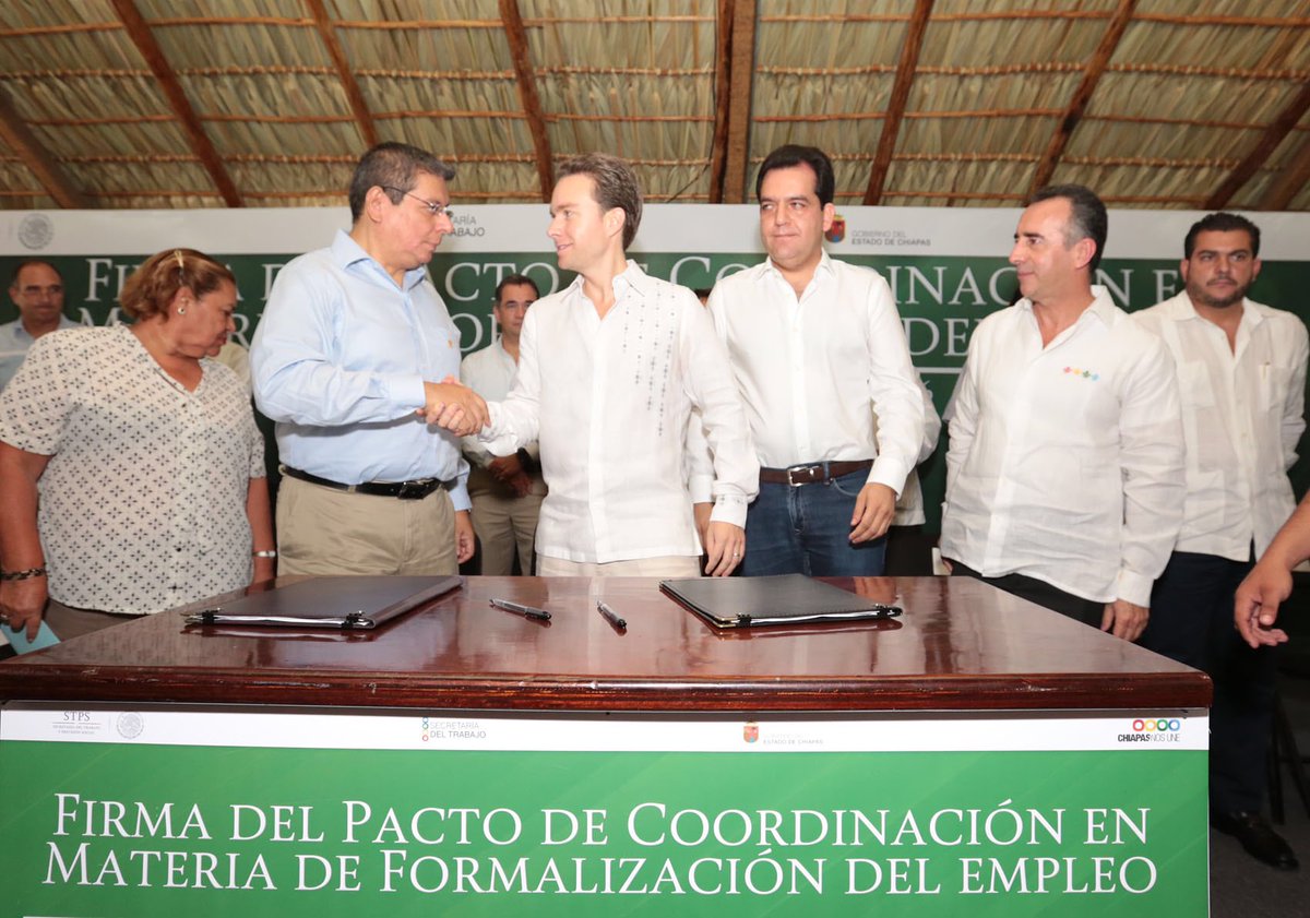 VelascoM_'s tweet photo. Conformamos un frente común en #Chiapas para revertir la informalidad con empresas más fuertes y más productivas. https://t.co/vbSaxUoMFh