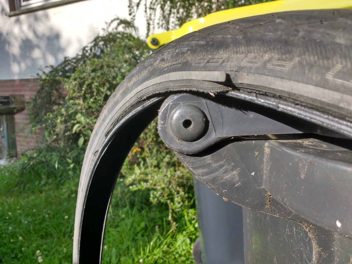 Auch ein #marathon gibt mal nach. #schwalbe #gutwennmanersatzdahat