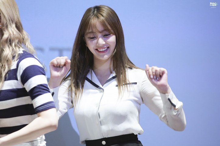 [트와이스] 어릴때부터 싹이 보였던 지효의 아기시절 | 인스티즈