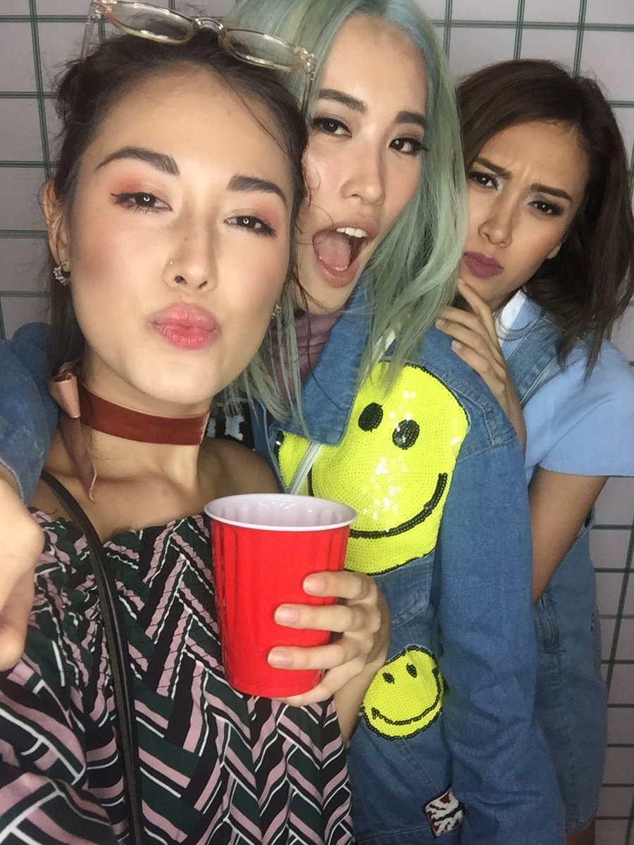 #specsparty 🎈🤓