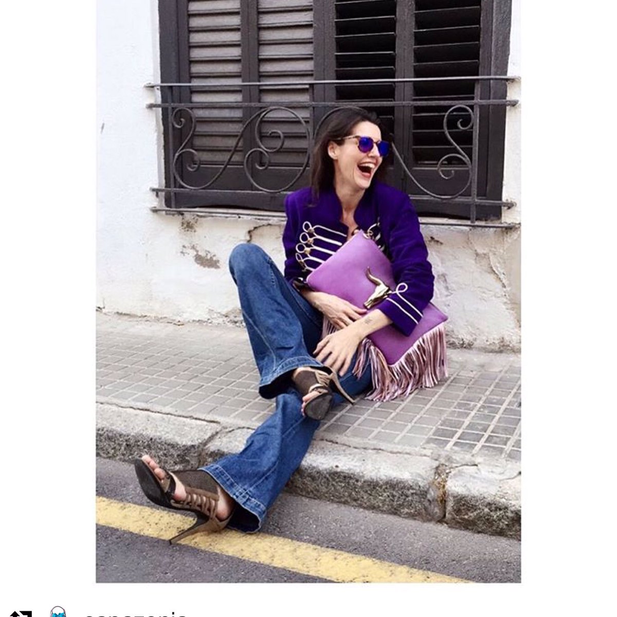migi_sol's tweet photo. Wearing #CAPAZONIA purple suede jacket pre-fall 2016 and XL Ceylan pink clutch #shooting #streetstyle #Fashion https://t.co/NSQ8rYdfYs
