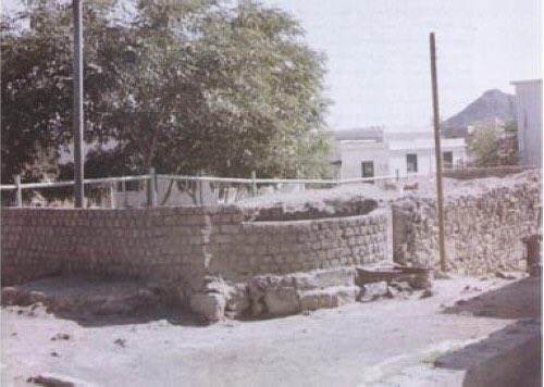 ARCH1993's tweet photo. بئر رومة !
تقع في مزرعة عثمان رضي الله عنه في حي الأزهري بالمدينة المنورة أشتراها عثمان صدقة للمسلمين
#هوية_الحجاز https://t.co/QeIFrLIKcv