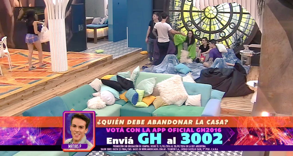 ghermanoar's tweet photo. La noche #GH2016 Que mal que de 11 cámaras ninguna muestra la habitación de #Gabriel #Ivana #MartinP #Leandro #Pato https://t.co/0KtOmJxgBz