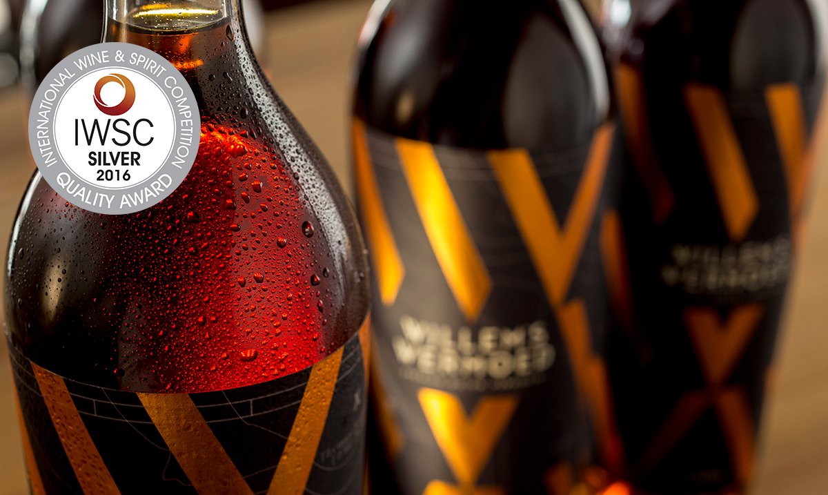 Paulselier's tweet photo. Nederlandse vermout wint IWSC Silver Quality Award - via @MissetHoreca https://t.co/bEHNzo0EPR #vermout https://t.co/Emf4eWMEmT