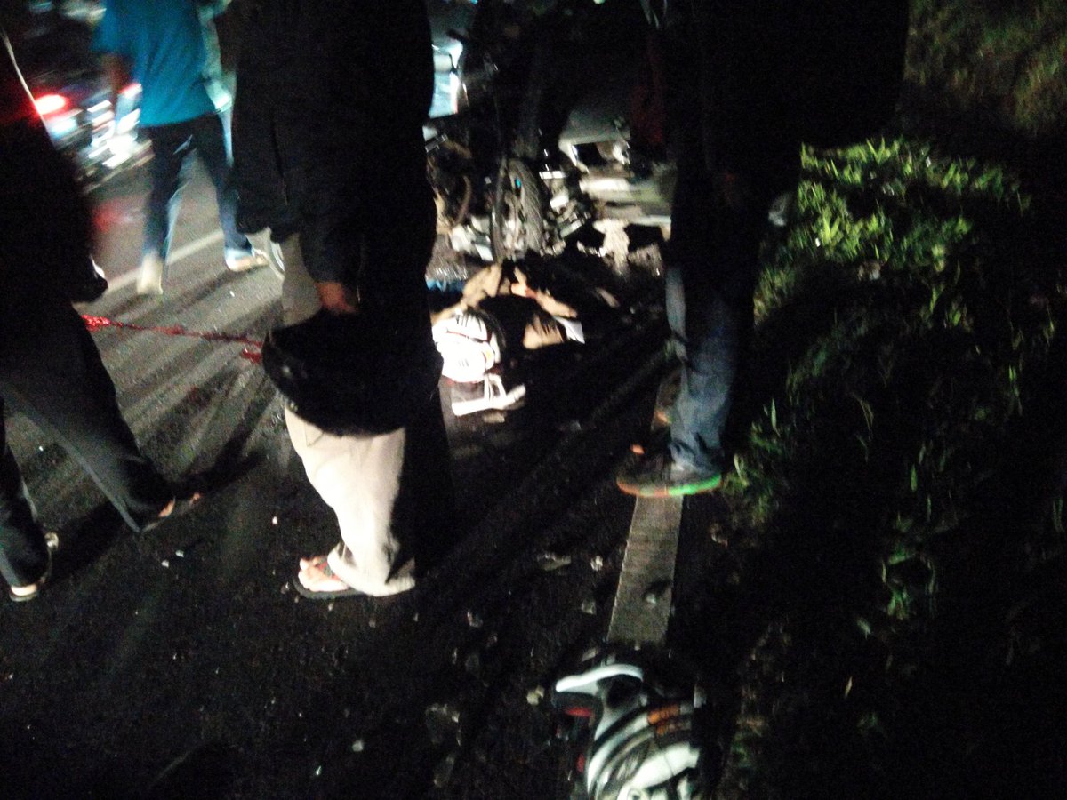 Kecelakaan di jalur lembang, 1 org meninggal blm ada polisi gan!