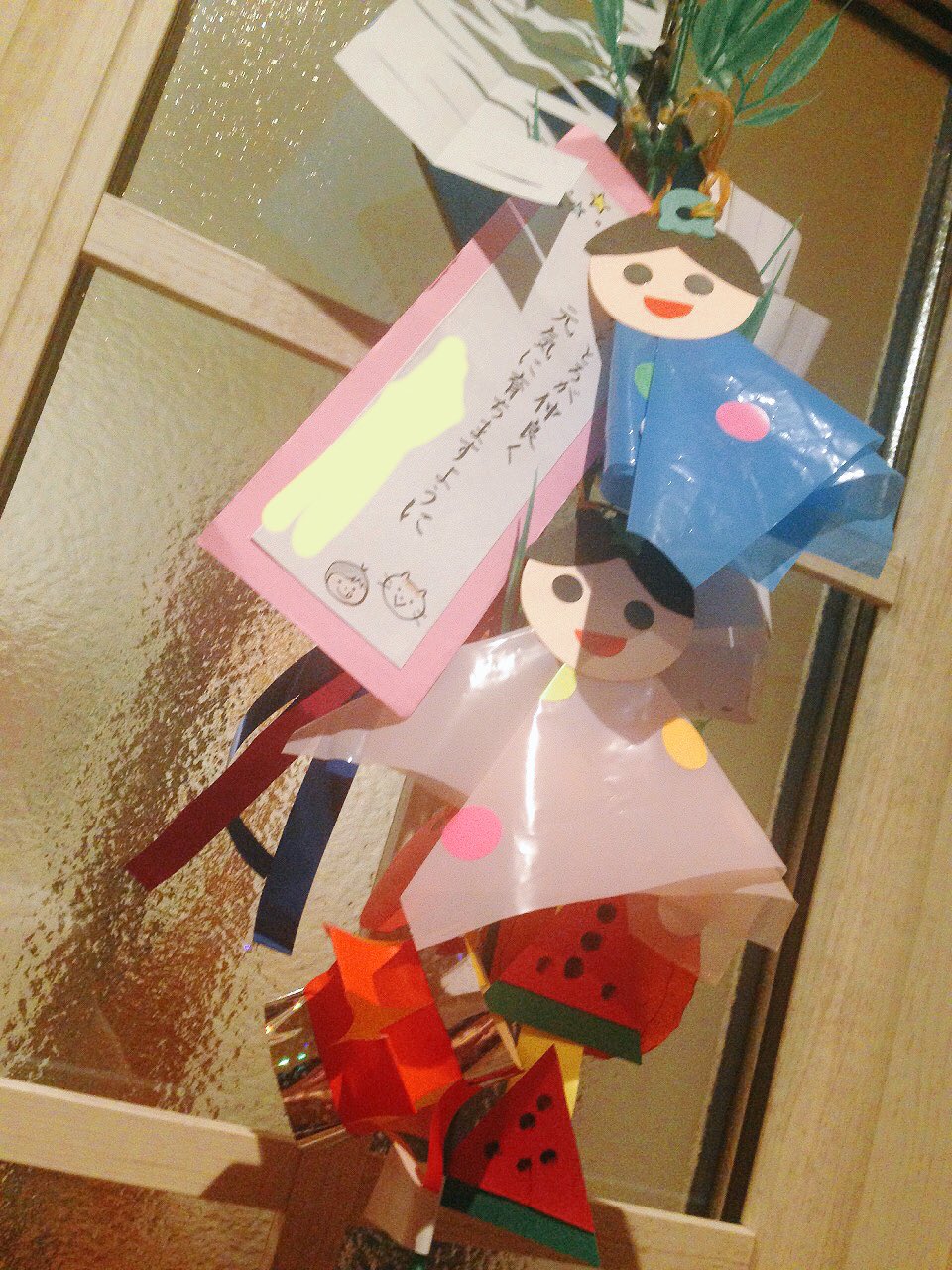 うえはら とろさん 七夕ですね 我が家は保育園の七夕飾りなんだけど 最近の保育園は本当に手が込んでてすごいよ 短冊 は私が書いたんだけど イラスト力作 T Co Igwgpdwhbj Twitter うえはら とろさん 七夕ですね 我が家は保育園の七夕飾りなんだけど 最近の保育園は本当に手が込んでてすごいよ 短冊 は私が書いたんだけど イラスト力作 T Co Igwgpdwhbj Twitter