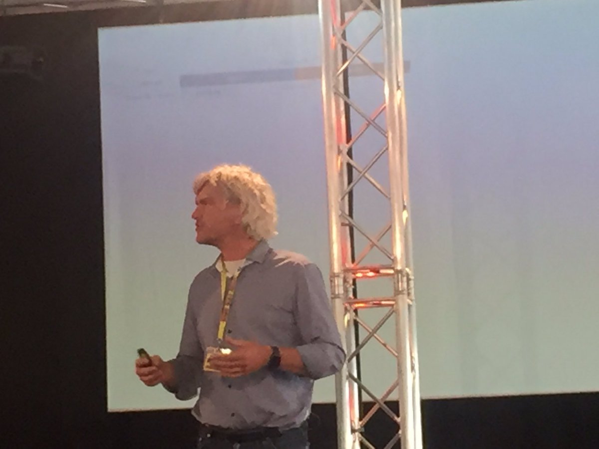 Heerlijke chaos met visie. Niks veranderd @hanspbrandt @TotalIdentity #iammedia van design  naar samen werken