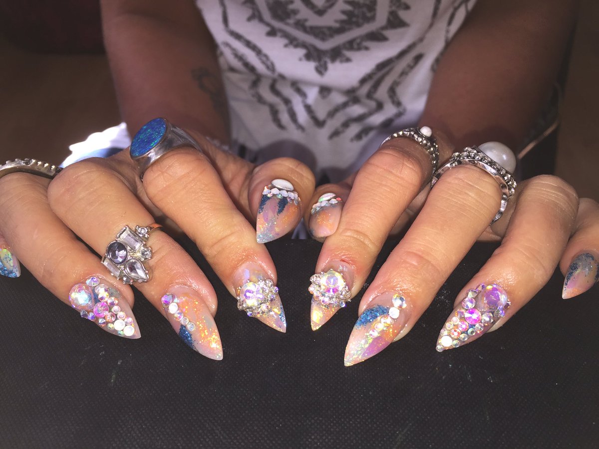 Mindycnb123's tweet photo. @NSIUK @preendotme @NailsPorn @ScratchMagazine https://t.co/HASuzDvA2i