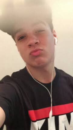 screen1_locks's tweet image. 