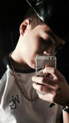 screen1_locks's tweet image. 