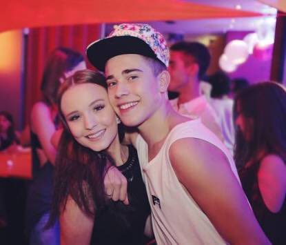 screen1_locks's tweet image. 