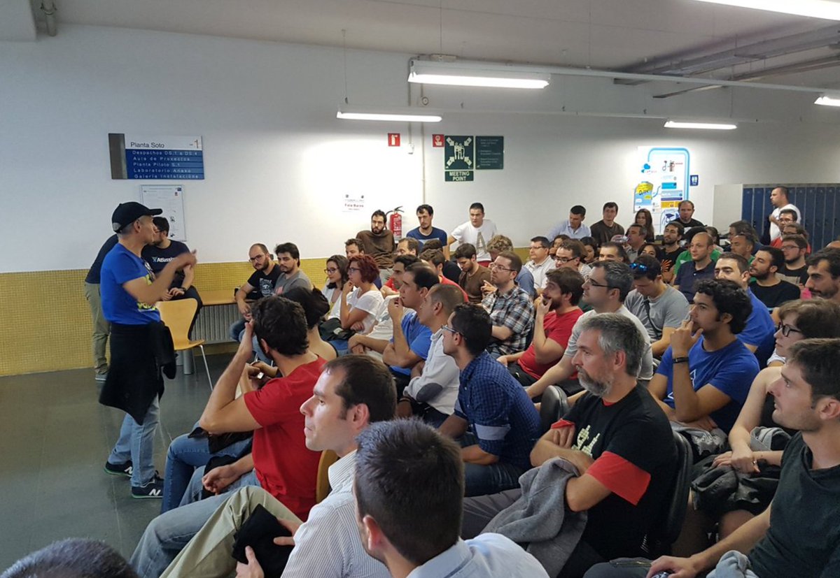 deiser's tweet photo. Te quedaste sin ir al estupendo @aos2k16? No pasa nada aquí tienes la crónica de @Gmfdsr ;) https://t.co/p7MG4EGgnH https://t.co/jUsZkYYvpQ