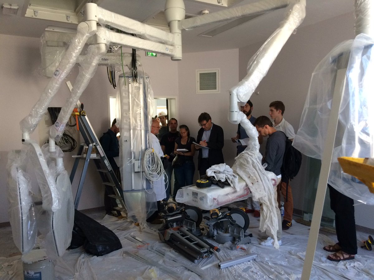CHUdeLyon's tweet photo. Visite du futur bloc du centre des #brûlés de l'hôpital Édouard Herriot à Lyon https://t.co/tkIBn0kbmY