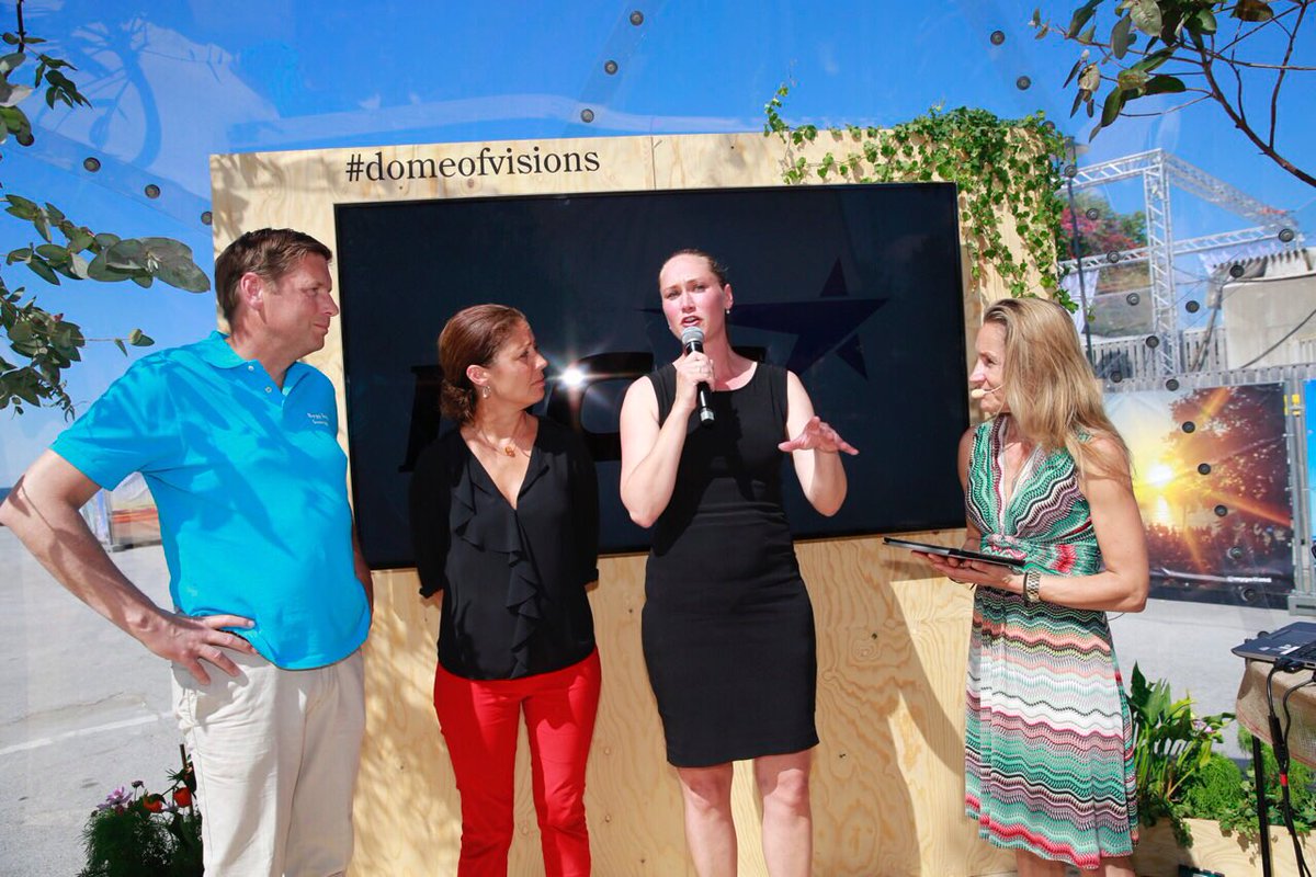 Matematik finns överallt, säger <a href="/KarolinaLisslo/">Karolina Lisslö</a> i #domeofvisions #nccab #almedalen #mattedalen