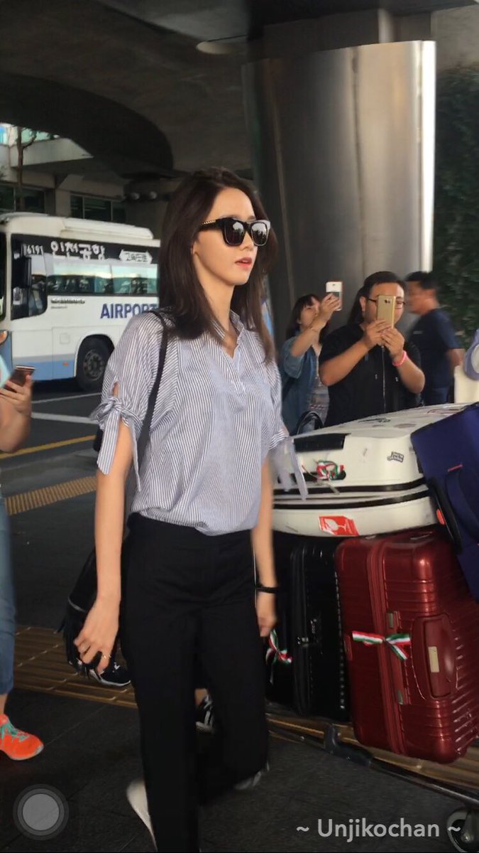 [PIC][07-07-2016]YoonA trở về Hàn Quốc vào chiều nay CmwAUTgUMAAdFKR