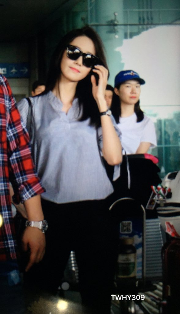 [PIC][07-07-2016]YoonA trở về Hàn Quốc vào chiều nay CmwBAbsVUAEJvVt