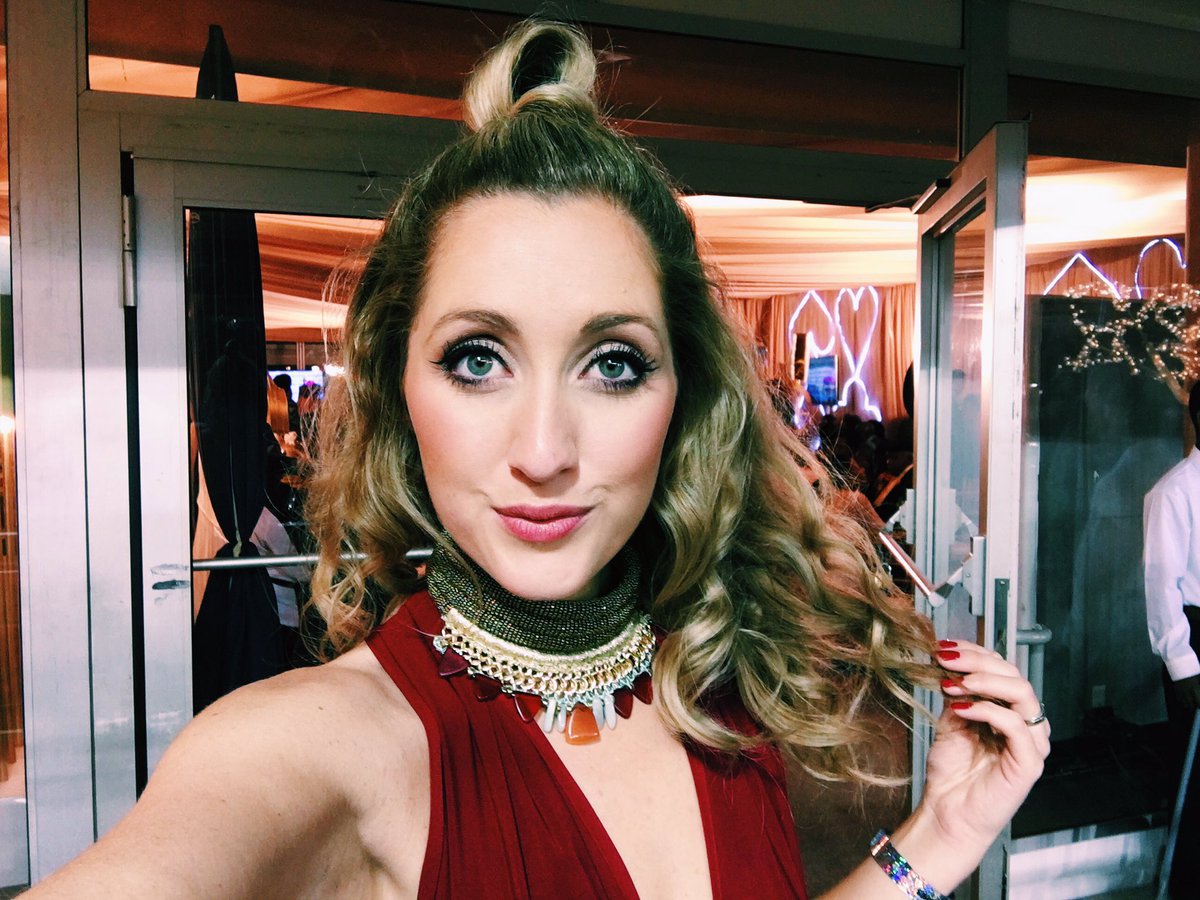 StevieFrenchSA's tweet image. Details 💋 
More on my #DurbanJuly look 👉🏻steviefrench.co.za/more-on-my-dur…