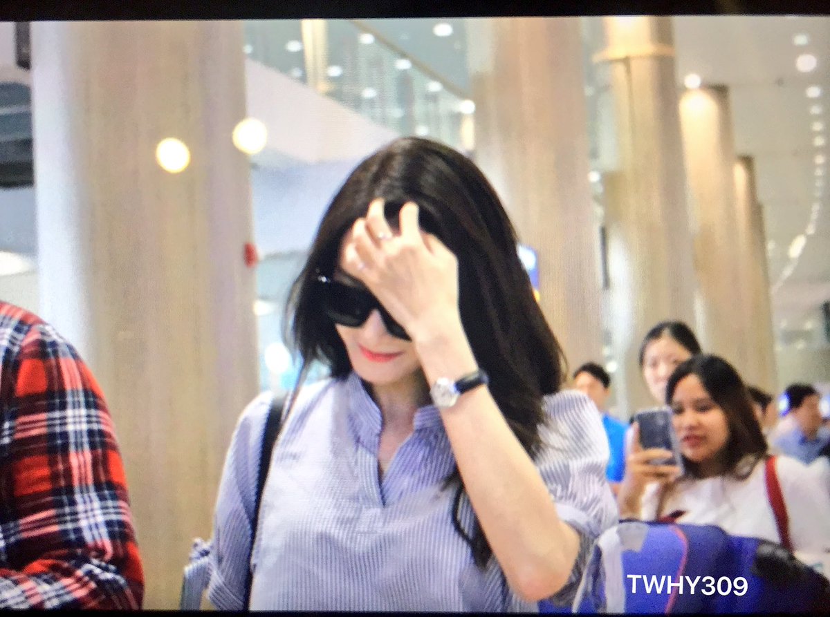 [PIC][07-07-2016]YoonA trở về Hàn Quốc vào chiều nay CmwCdliVUAABm1_