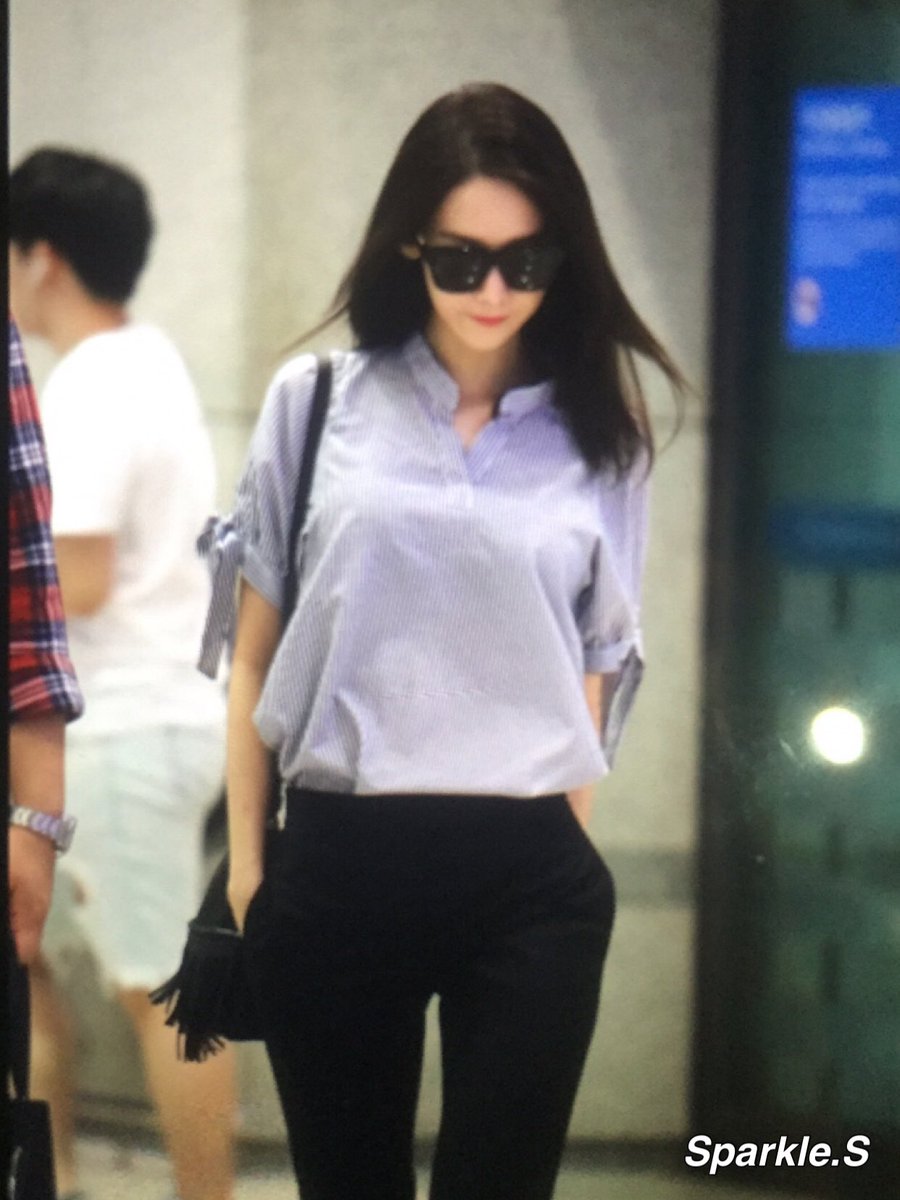 [PIC][07-07-2016]YoonA trở về Hàn Quốc vào chiều nay CmwDxeSVUAAH-2h