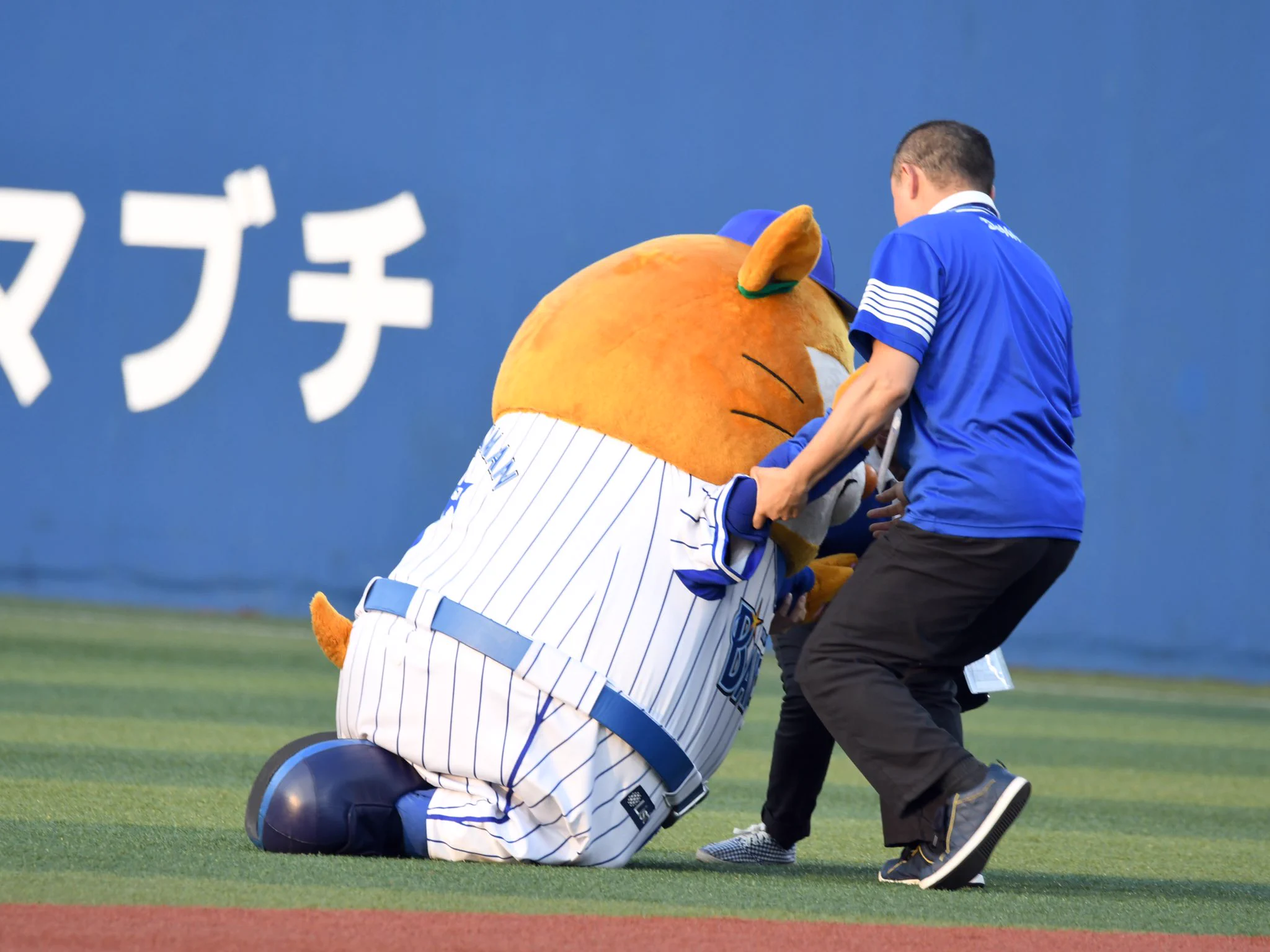心配すぎて試合どころじゃない！中の人、大丈夫か心配すぎる。