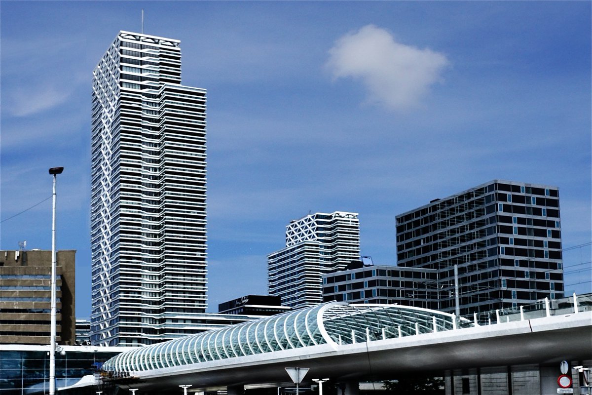 Opening #HSE eind augustus #ZJA Foto: <a href="/RoelWijnants/">Roel Wijnants</a> @BAMInfra_nl @Katja2804 <a href="/ProRail/">ProRail</a> <a href="/GemeenteDenHaag/">Gemeente Den Haag</a> <a href="/vdBee/">Hans v.d. Bersselaar</a>