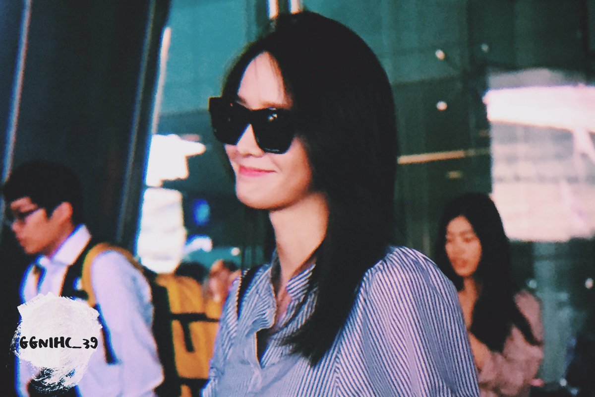[PIC][07-07-2016]YoonA trở về Hàn Quốc vào chiều nay CmwFZDcUcAAt0DE