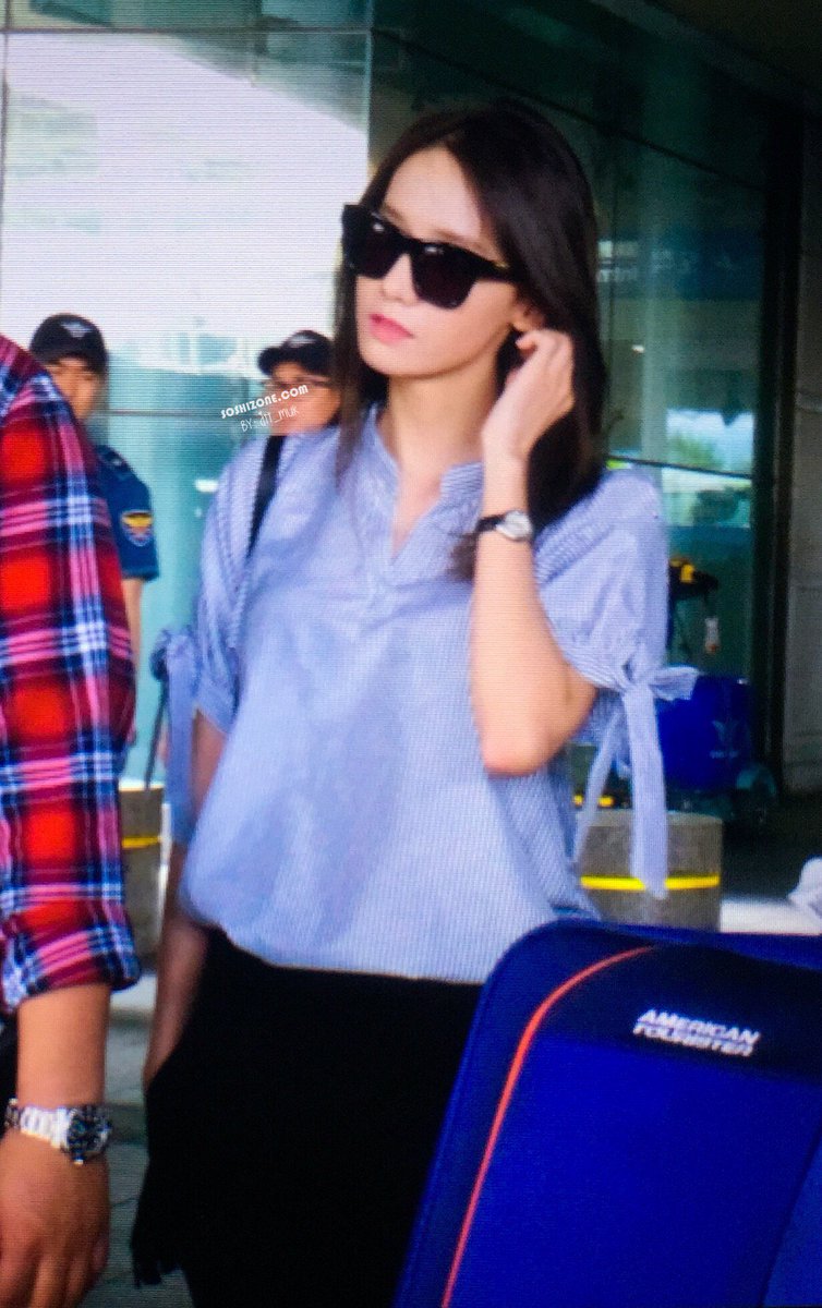 [PIC][07-07-2016]YoonA trở về Hàn Quốc vào chiều nay CmwI4dVUMAAEfyQ
