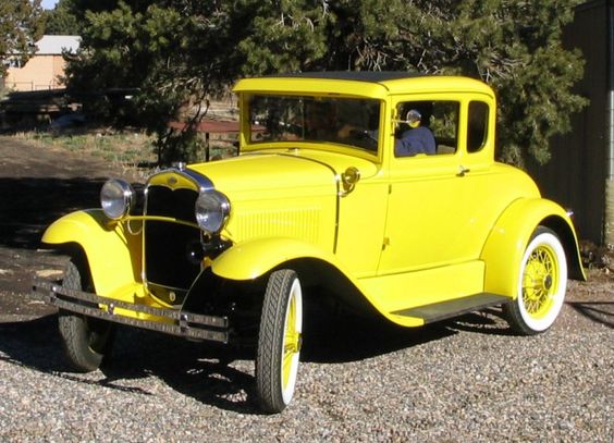 CastrolRussia's tweet photo. #Castrol Ford Model A 1931 года - яркий как лето! https://t.co/yG6vnpptjk