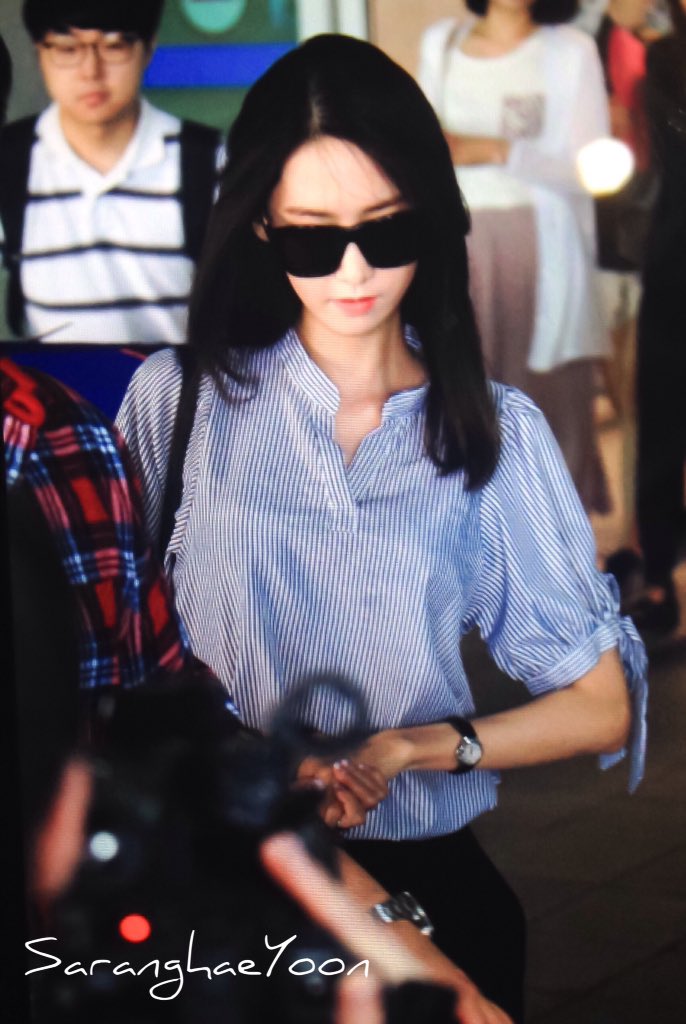 [PIC][07-07-2016]YoonA trở về Hàn Quốc vào chiều nay CmwJ883VUAAU0rz
