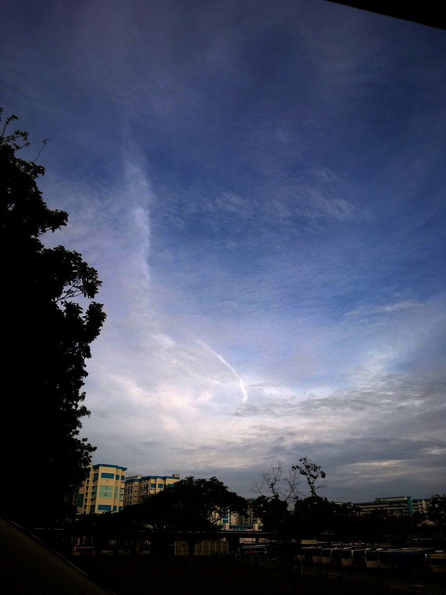 chemtrailsg's tweet photo. Aerosol Skies
@chemtrails https://t.co/OiUJpVX600