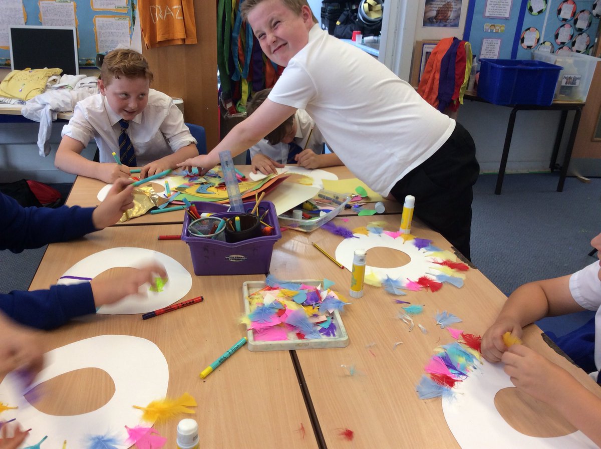 MrsRimmer1's tweet photo. Great activities for Carnival Week#rio#carnivalweek https://t.co/wIw0lNs9kq