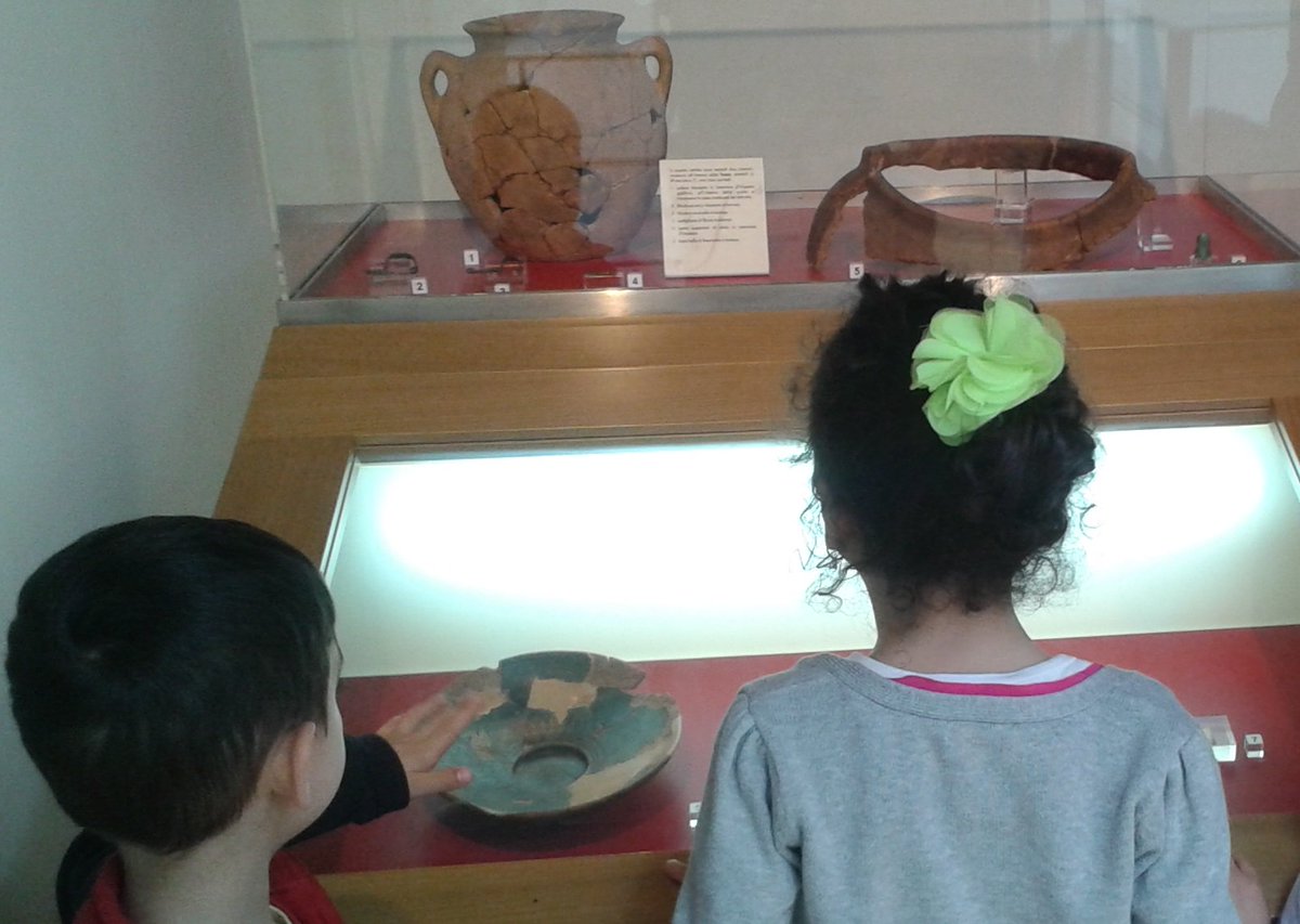 MPaesaggio's tweet photo. #nottiarcheologia2016 Laboratorio di ceramica gratuito per bambini, sabato 9 luglio ore 17, https://t.co/7oc1rA4wPj https://t.co/lSsKXN6zmo
