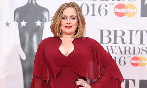 hellomag's tweet photo. . @Adele has addressed rumours that she and Simon have secretly tied the knot: https://t.co/xlZ8dOAZPT https://t.co/cILP0J4SRg