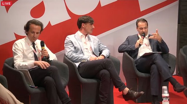 Triwu's tweet photo. Qual è la sostenibilità economica dei progetti di #smatmobility?
@e_pagliarini LIVE a #Smau:
https://t.co/80YiBVwUWg https://t.co/p1iBppfsQD