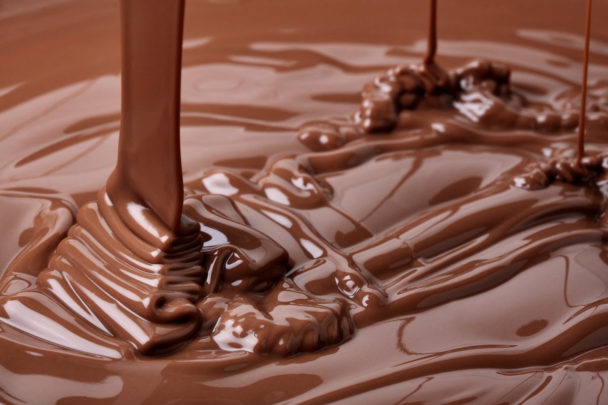 QabooUK's tweet photo. Happy #WorldChocolateDay to all taxi travellers using #CityXplorer screens in #Brighton and Hove - enjoy! https://t.co/c12iDtXyPq