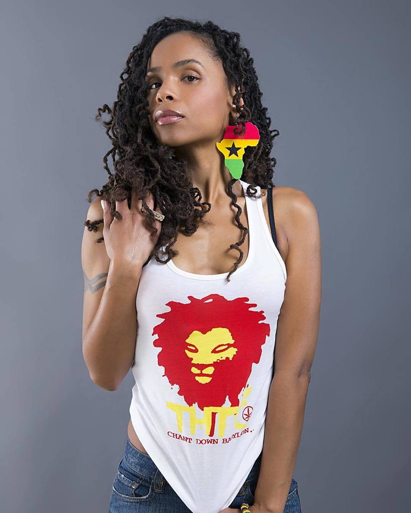 Dj Sarah Love pictures in THTC's Chant Down Babylon organic vest, designed by <a href="/maumauart/">MauMau</a> .… ift.tt/29BmWnw