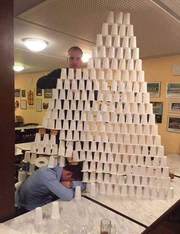 BackpackerCrawl's tweet image. Goal for tonight #thirstythursday #prank #drunk #happy #party